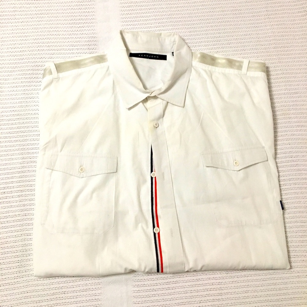 ⚡️ FLASH - Sean John white shirt